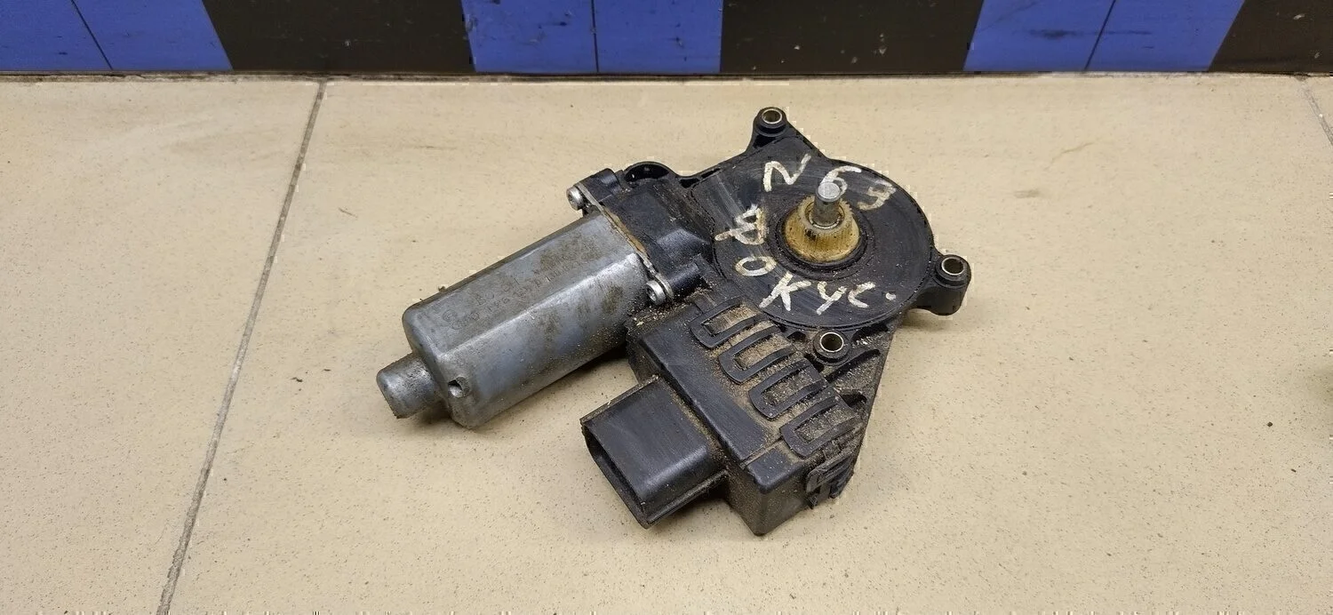 Моторчик стеклоподъемника Focus I 1998-2004