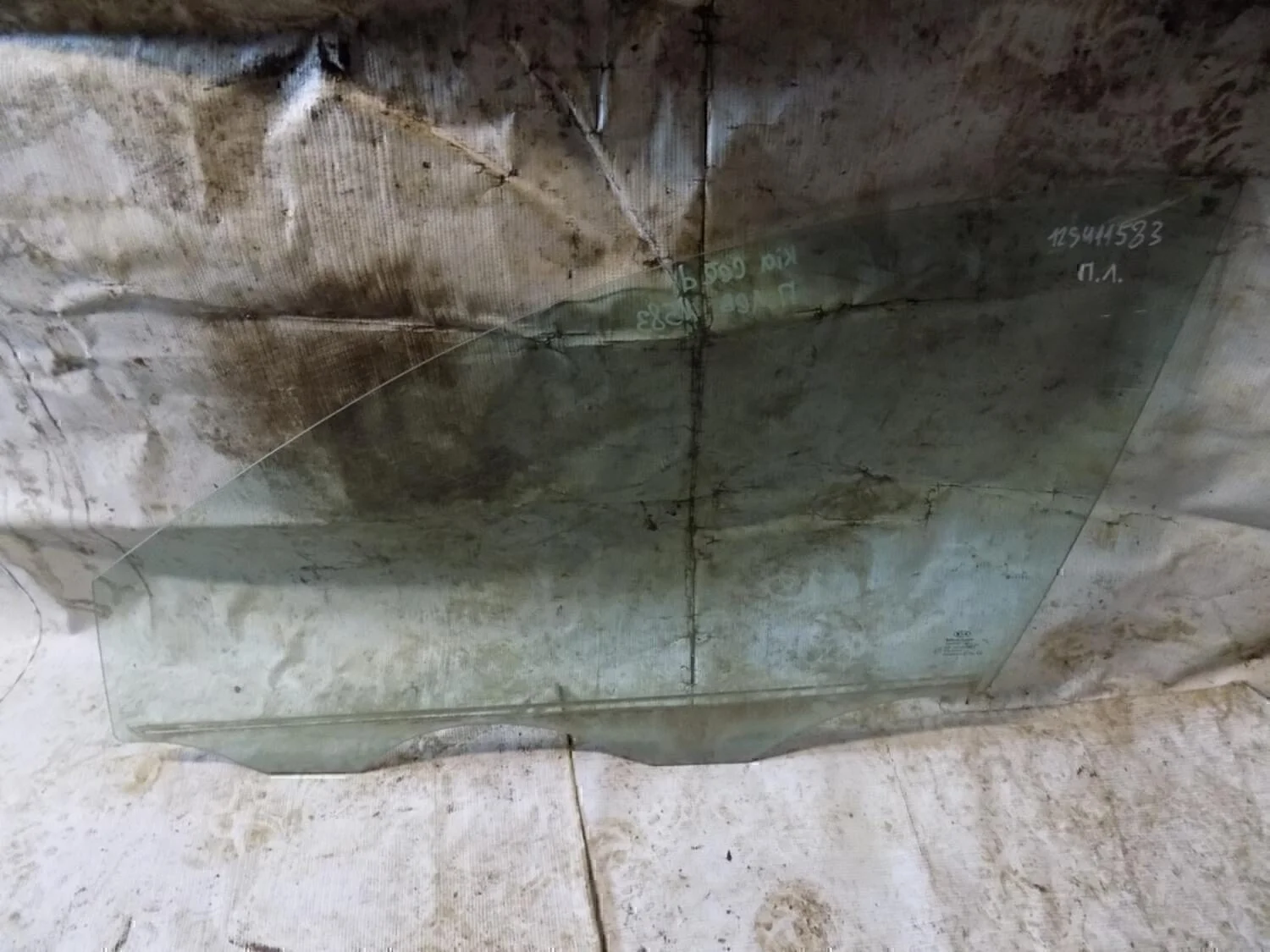 Стекло двери передней левой Ceed 2007- 2012