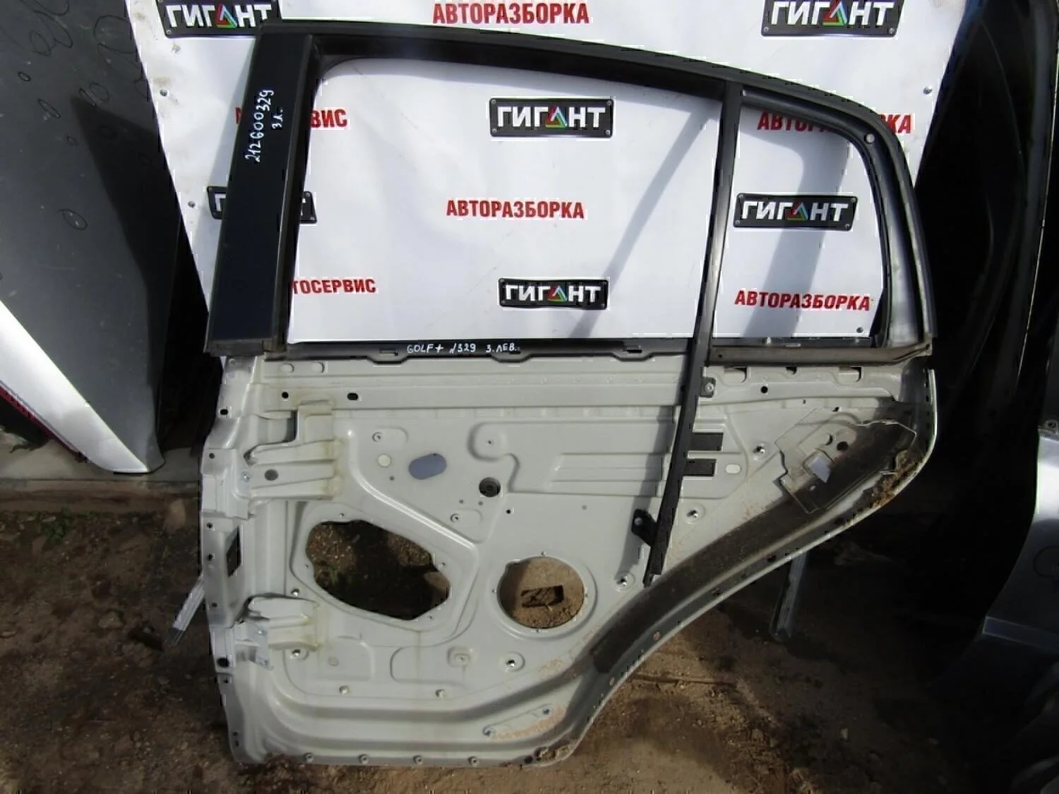 Рамка двери Golf V Plus 2005-2014