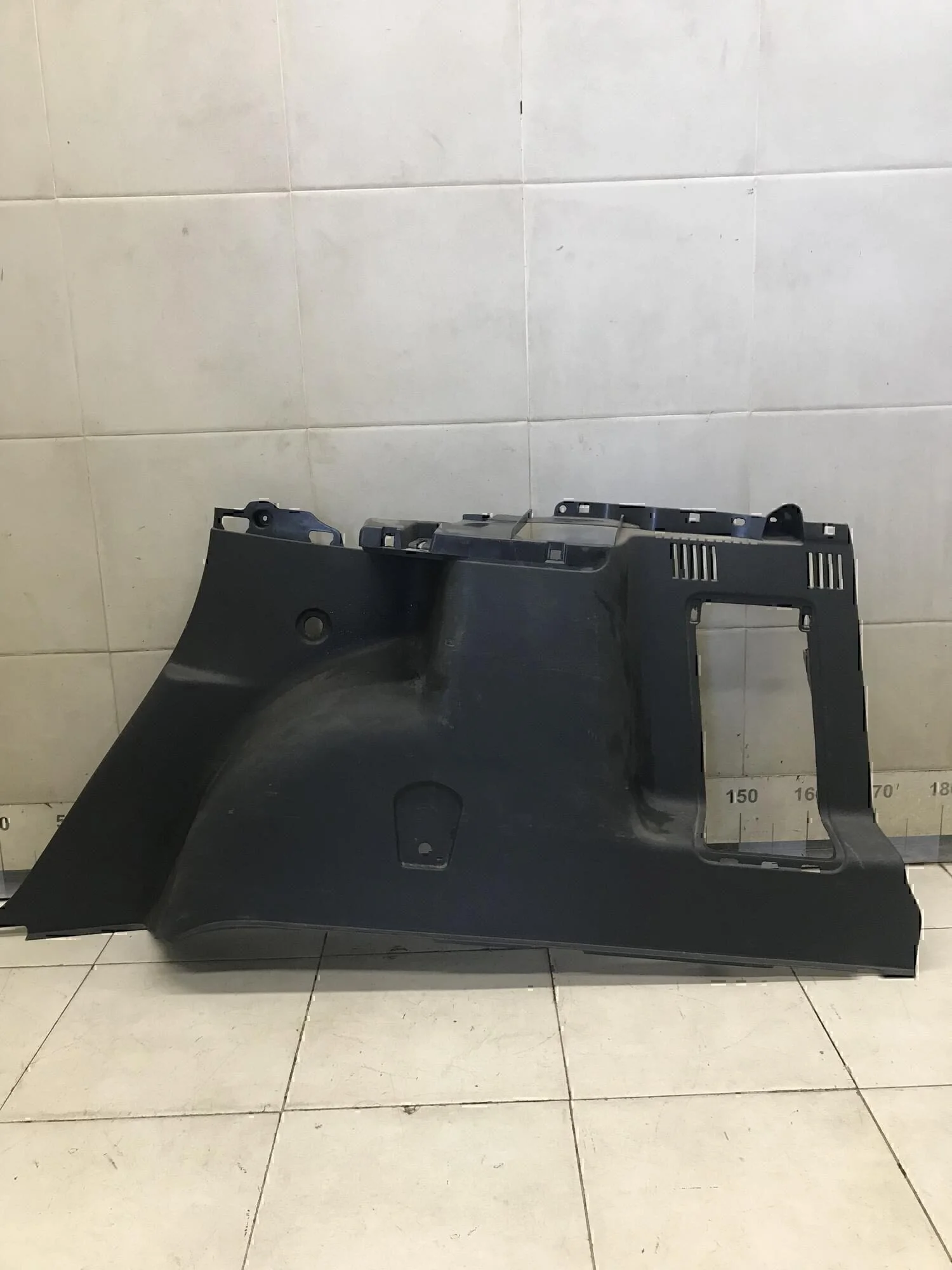 Обшивка багажника Duster 2012>