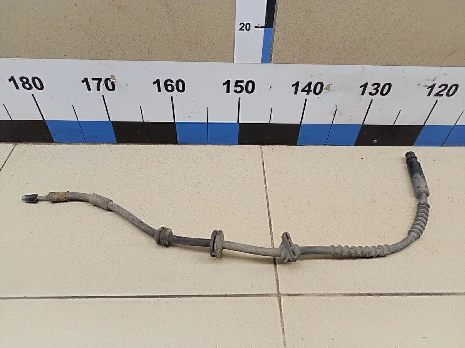 Шланг тормозной передний 7-серия F01/F02 2008>