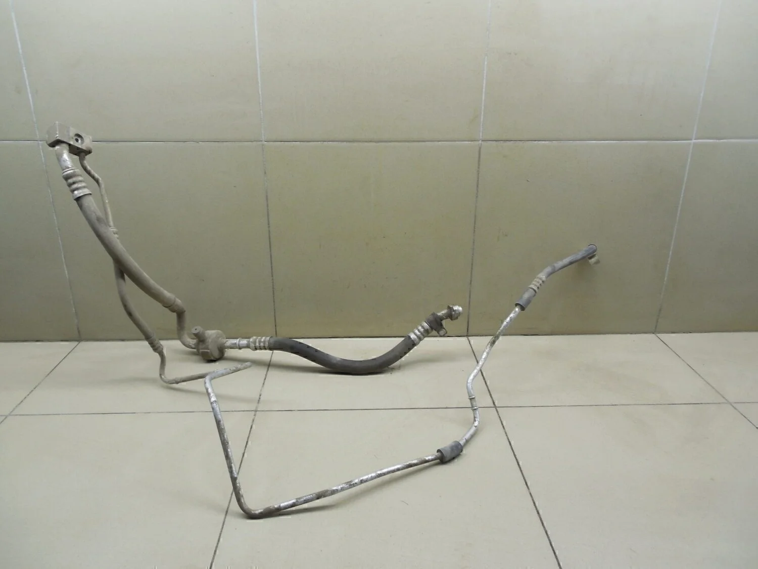 Трубка кондиционера Astra H / Family 2004-2015