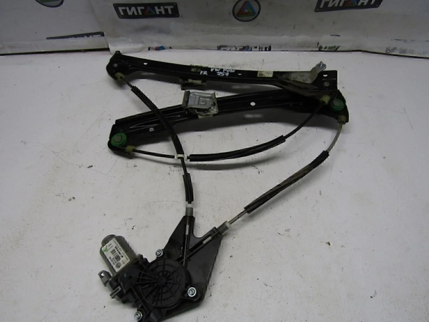 Стеклоподъемник электр. передний правый Polo (Sed RUS) 2011>