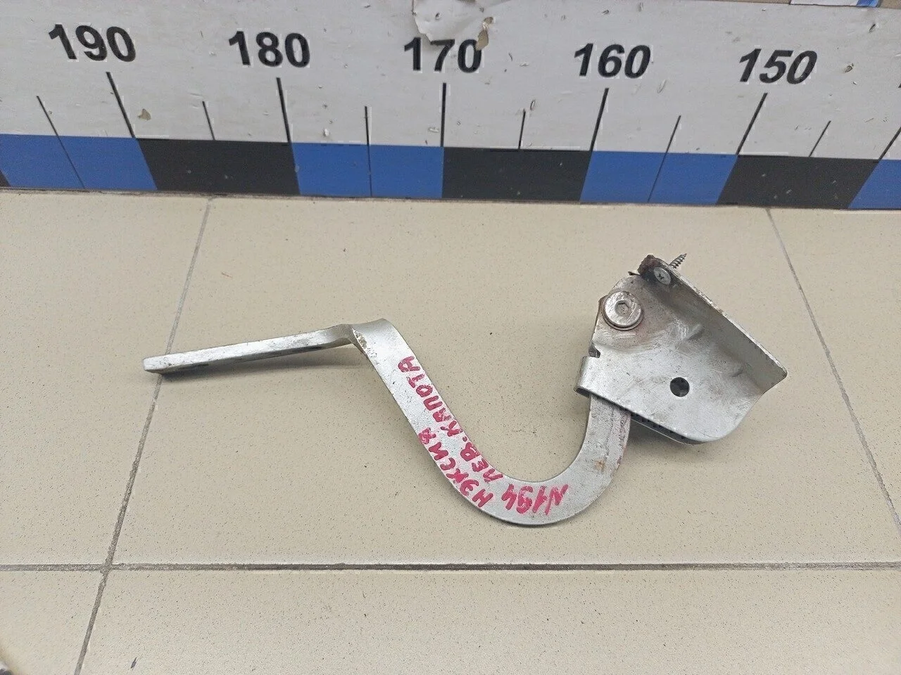 Петля капота левая Nexia 1995-2016