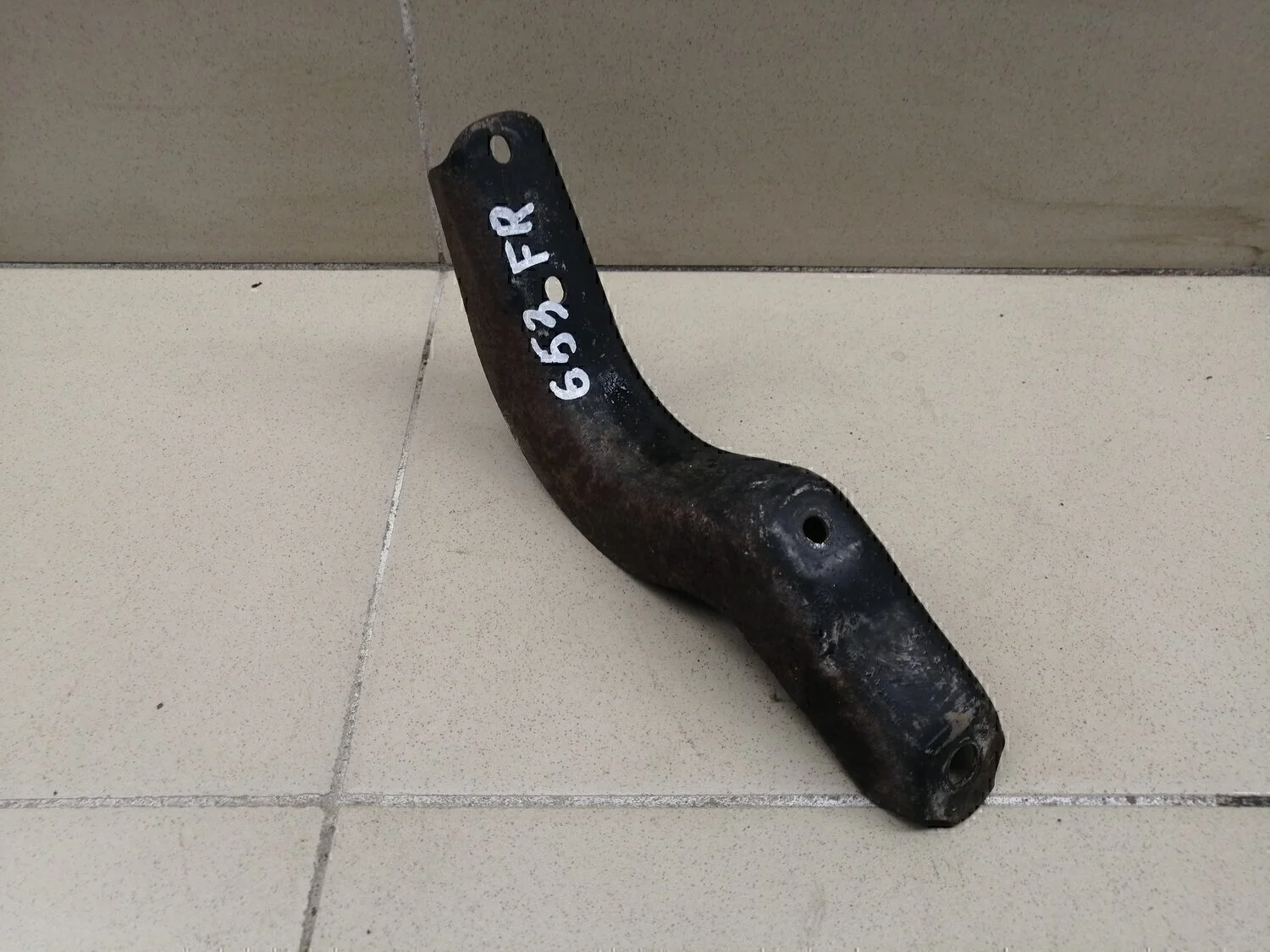 Кронштейн (сопут. товар) LX 570