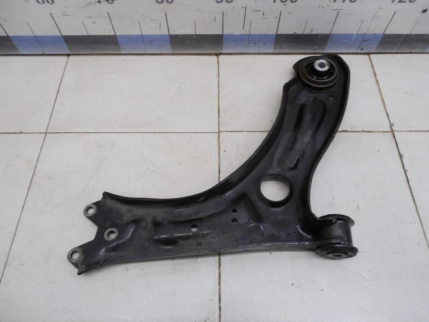 Рычаг передний левый Jetta 2011>