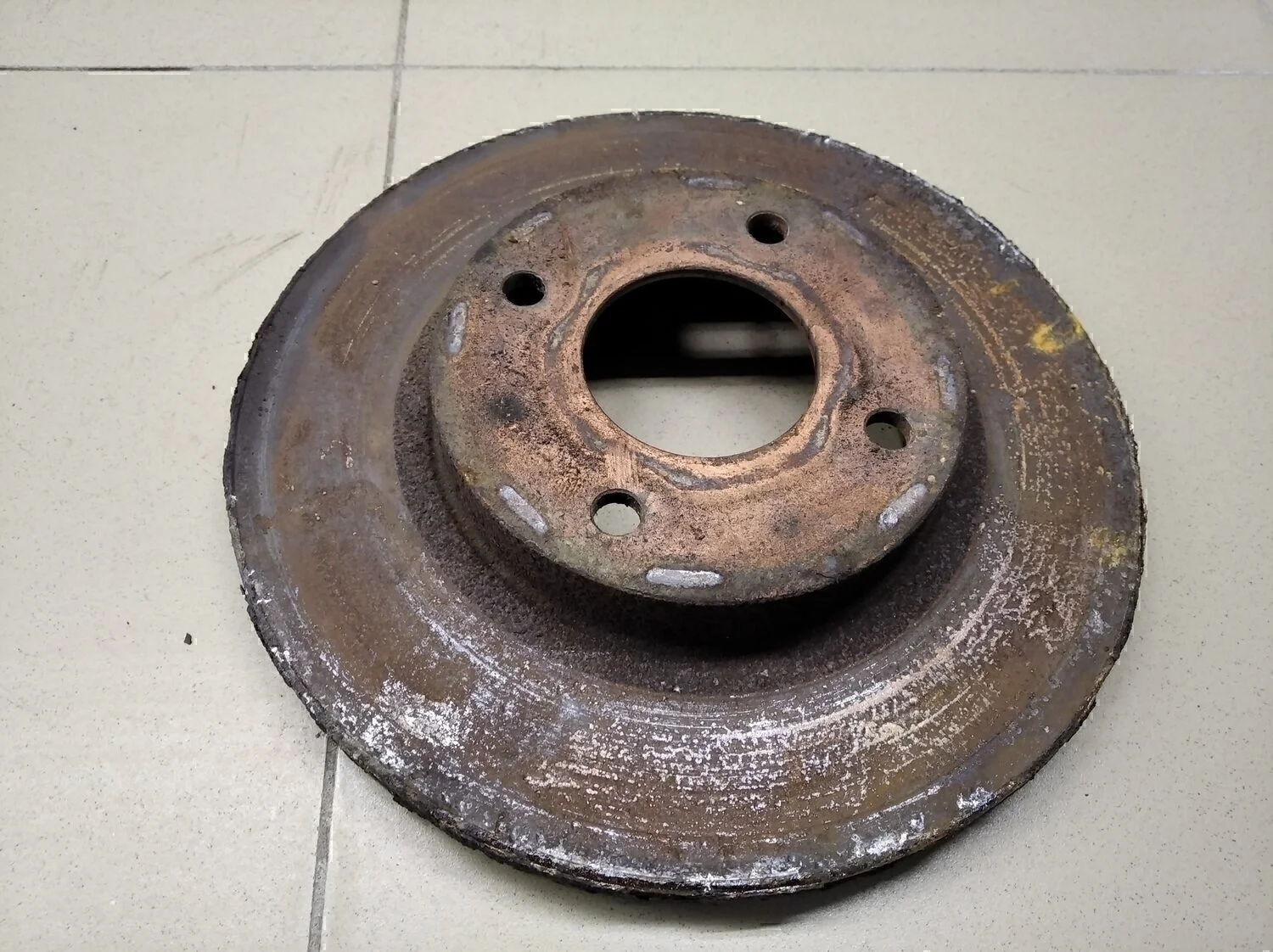 Диск тормозной передний вентилируемый Almera N16 2000-2006