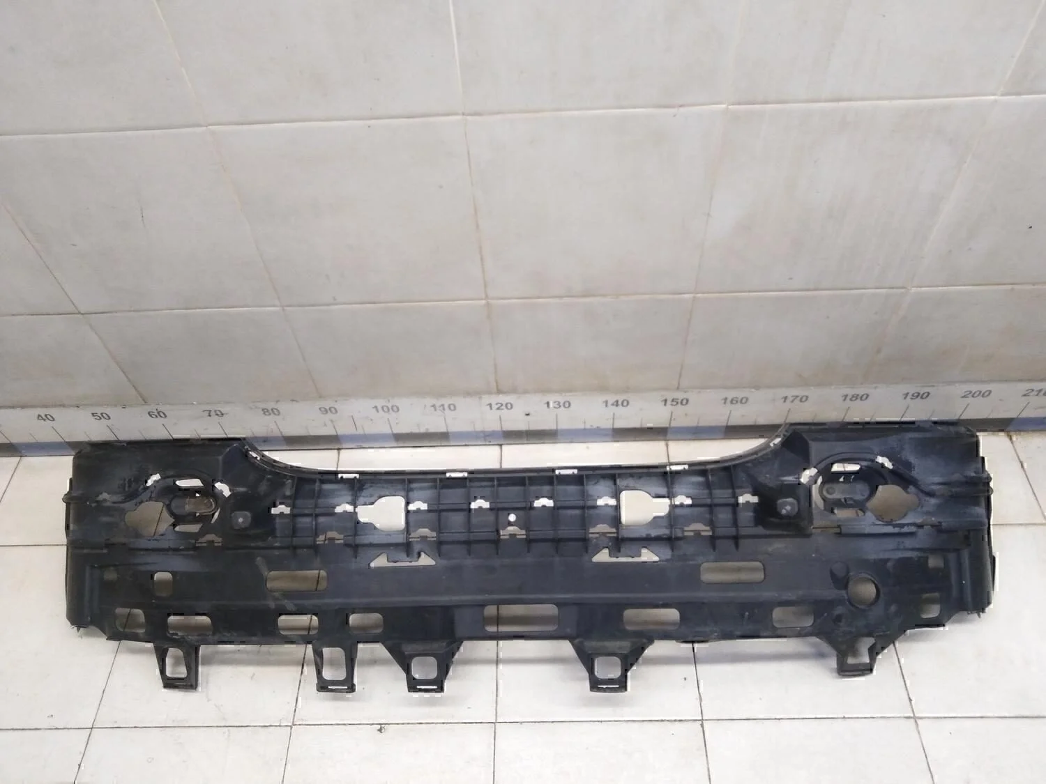 Усилитель заднего бампера W203 2000-2006