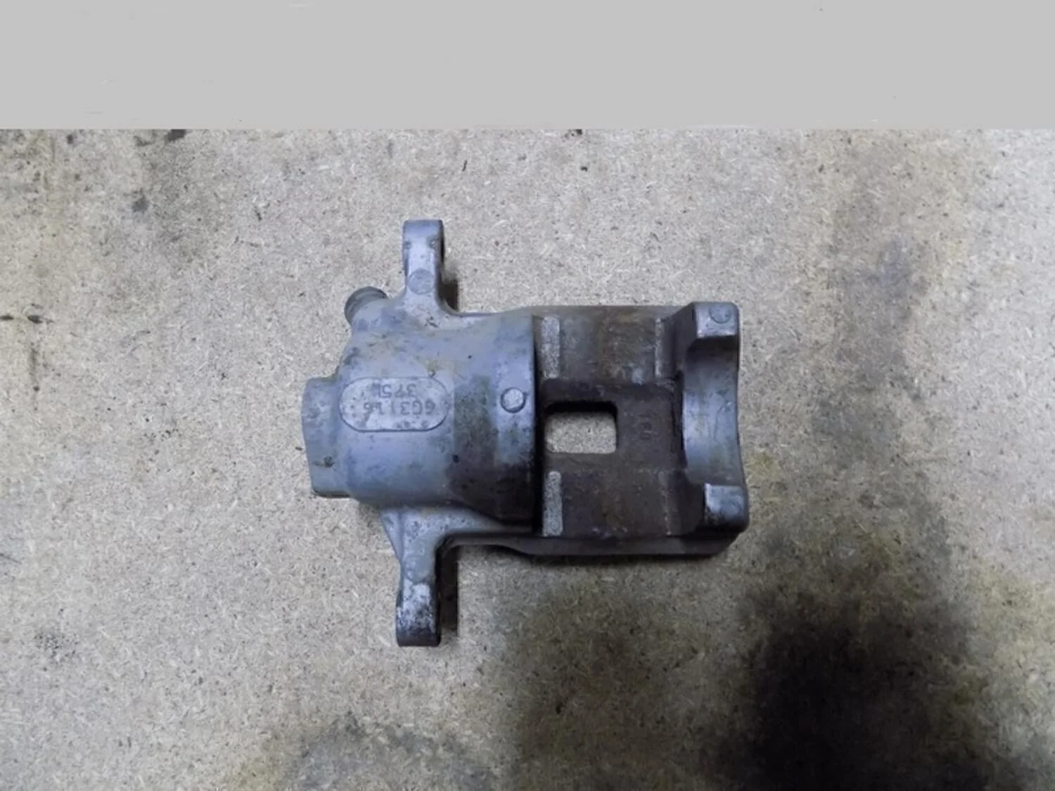 Суппорт задний левый Camry XV40 2006-2011