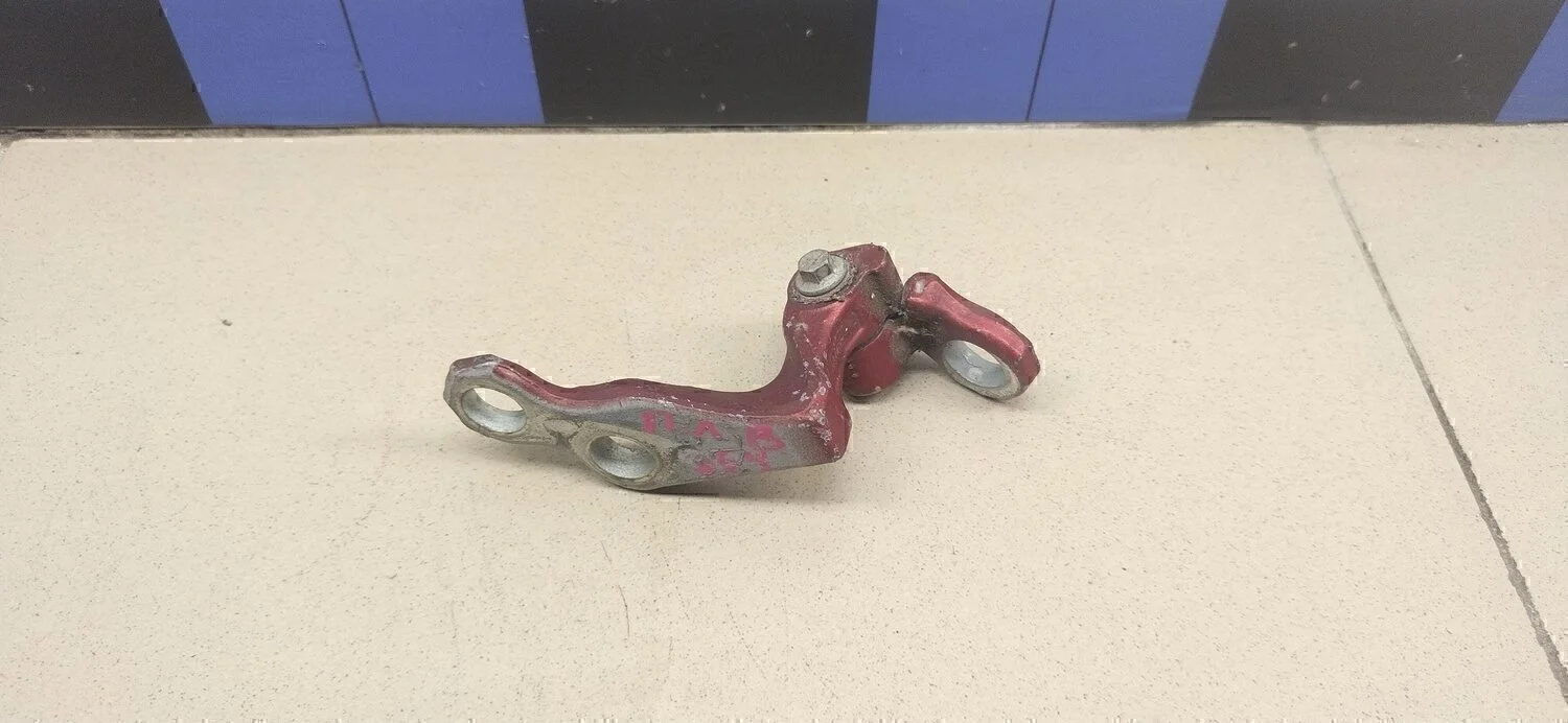 Петля двери передней левой верхняя Focus II 2005-2008