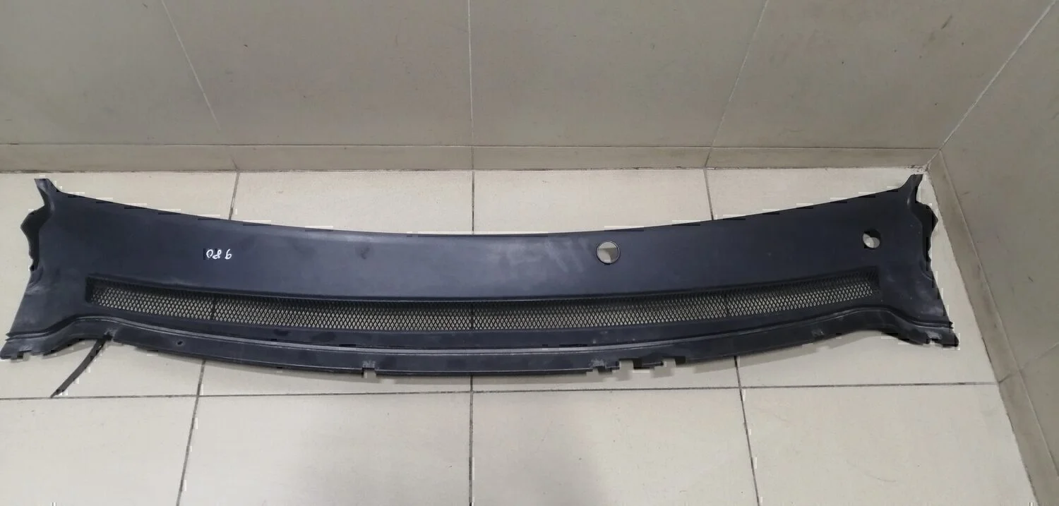 Решетка стеклооч. (планка под лобовое стекло) Focus II 2005-2008