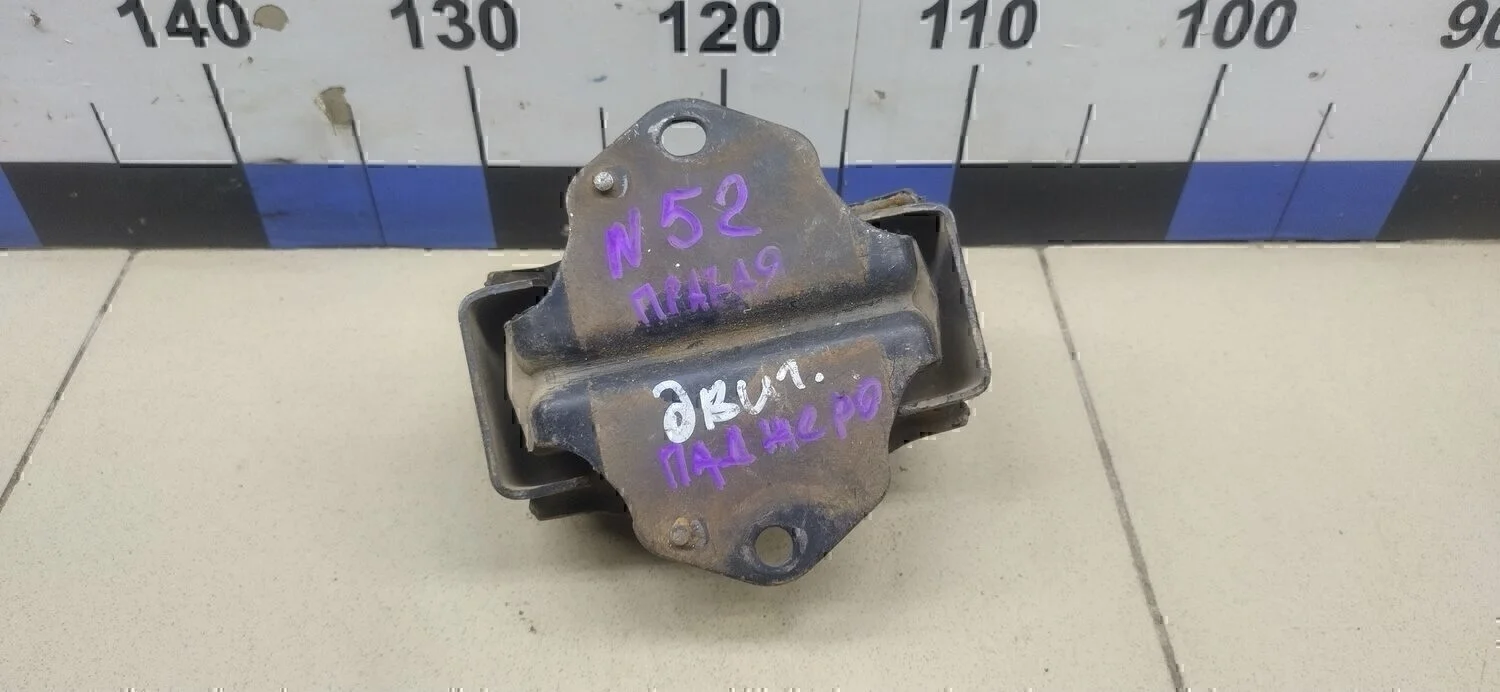 Опора двигателя Pajero/Montero (V8, V9) 2007>