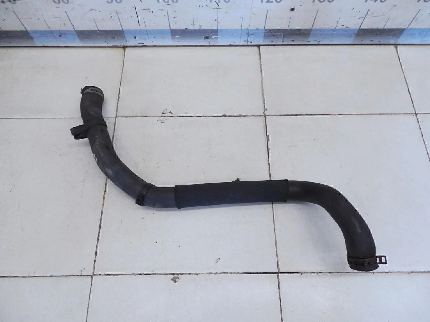 Патрубок радиатора Fabia 2007-2015