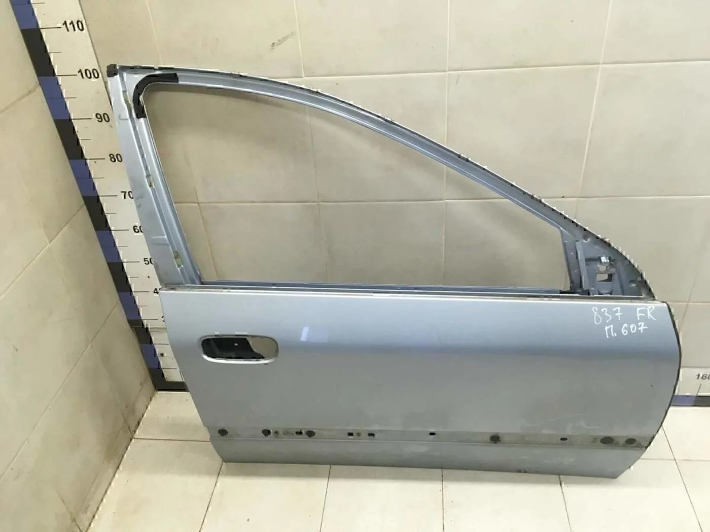 Дверь передняя правая 607 2000-2010