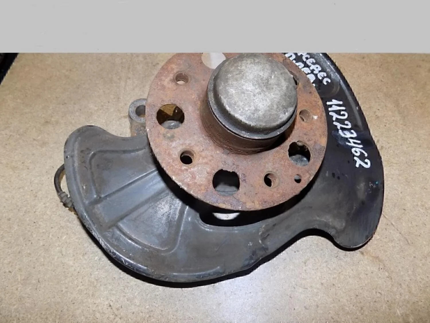 Ступица передняя W203 2000-2006