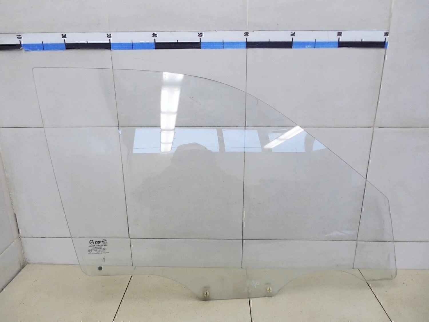 Стекло двери передней правой Accent II (+ТАГАЗ) 2000-2012