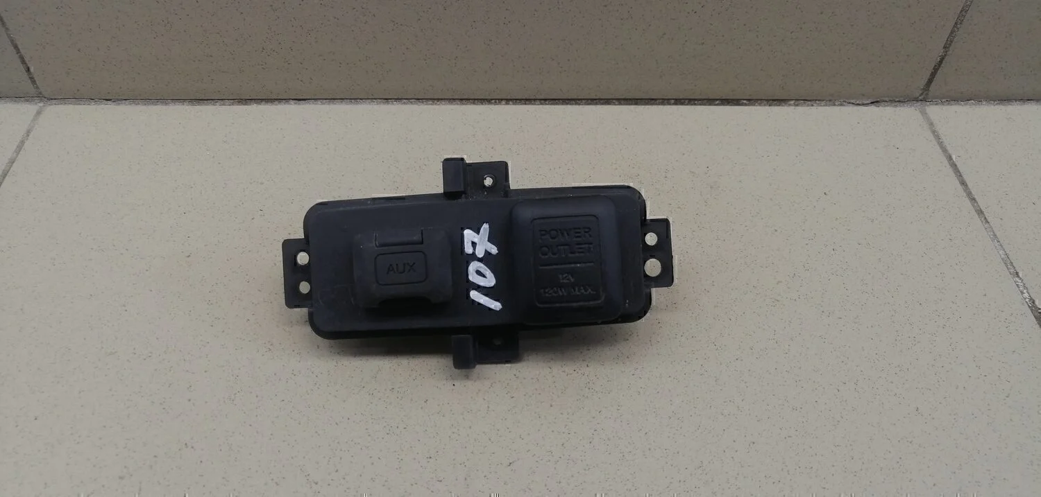 Розетка прикуривателя  CR-V 2007-2012