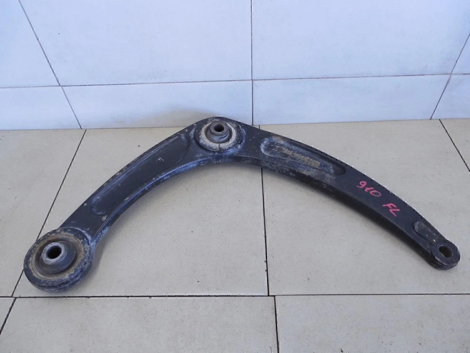 Рычаг передний левый C4 2005-2011