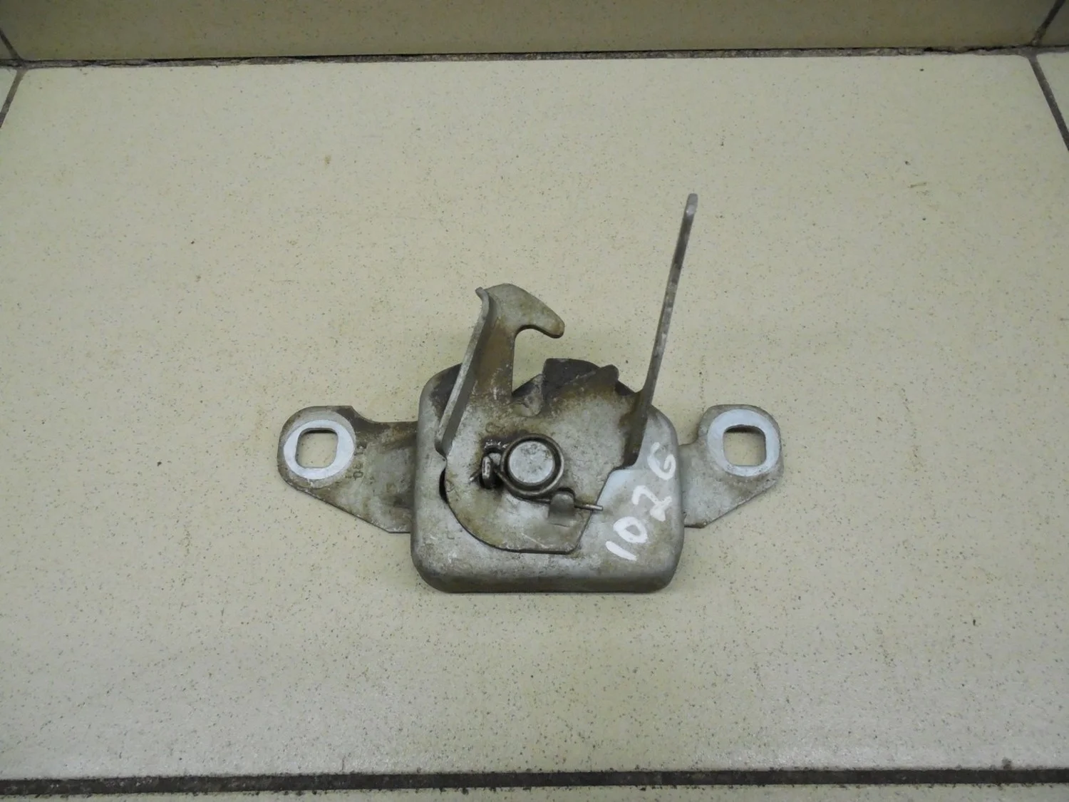 Замок капота Logan 2005-2014