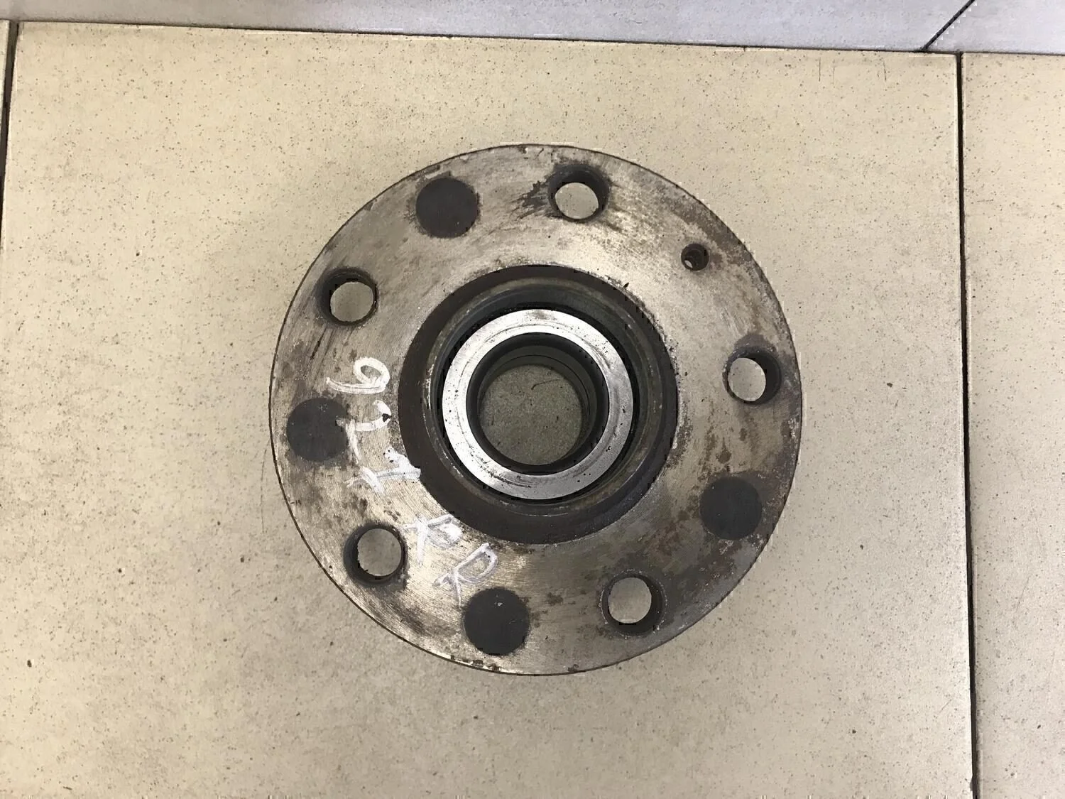 Ступица задняя Passat [B6] 2005-2010