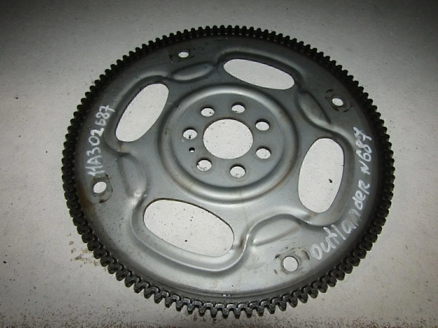 Маховик ASX 2010-2016