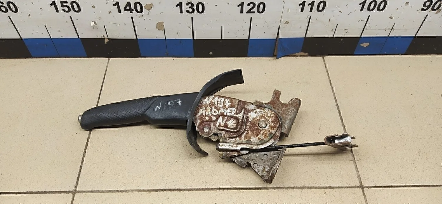 Рычаг стояночного тормоза Almera N16 2000-2006