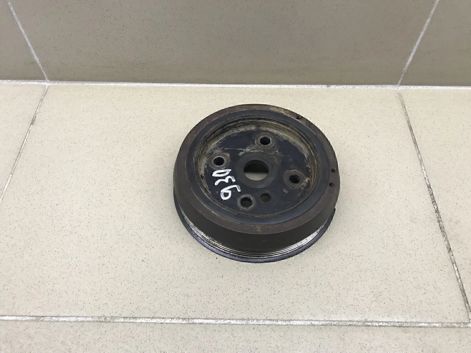 Шкив коленвала S60 2010>