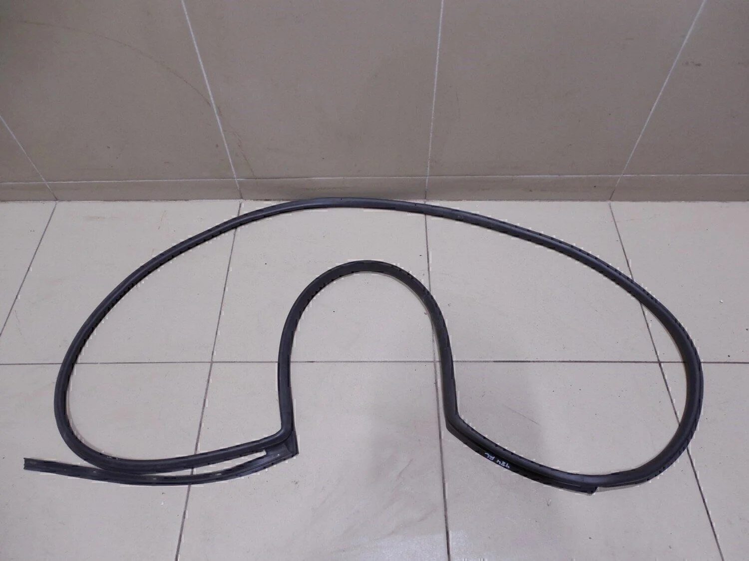 Уплотнитель двери RIO 2005-2011