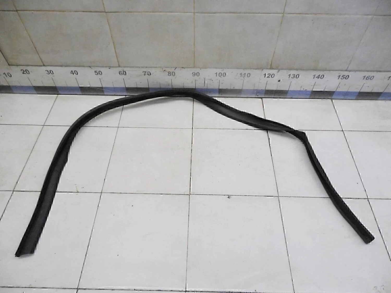 Уплотнитель (внутри) Duster 2012>