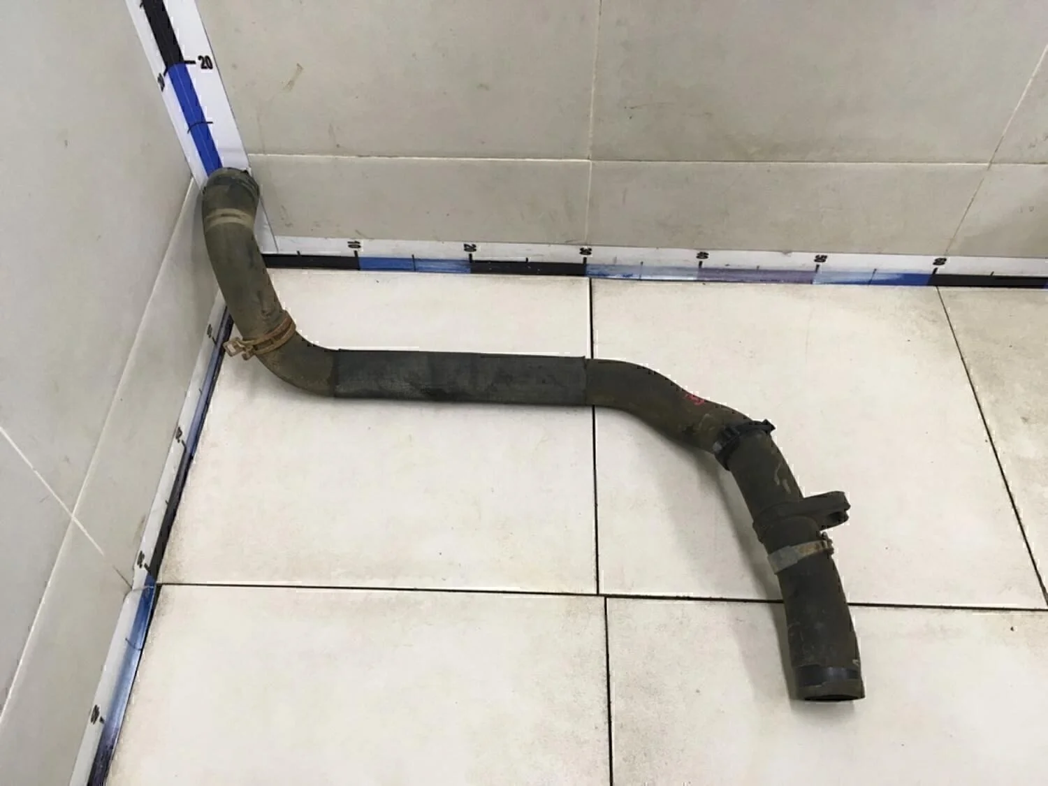 Патрубок радиатора Fabia 2007-2015