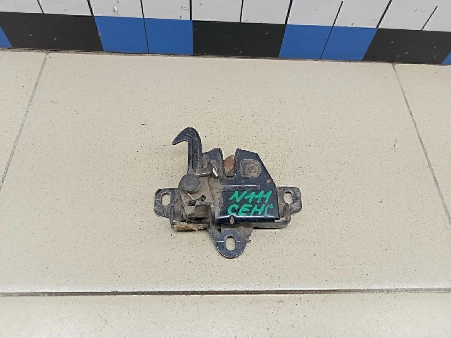 Замок капота Lanos 2004-2010