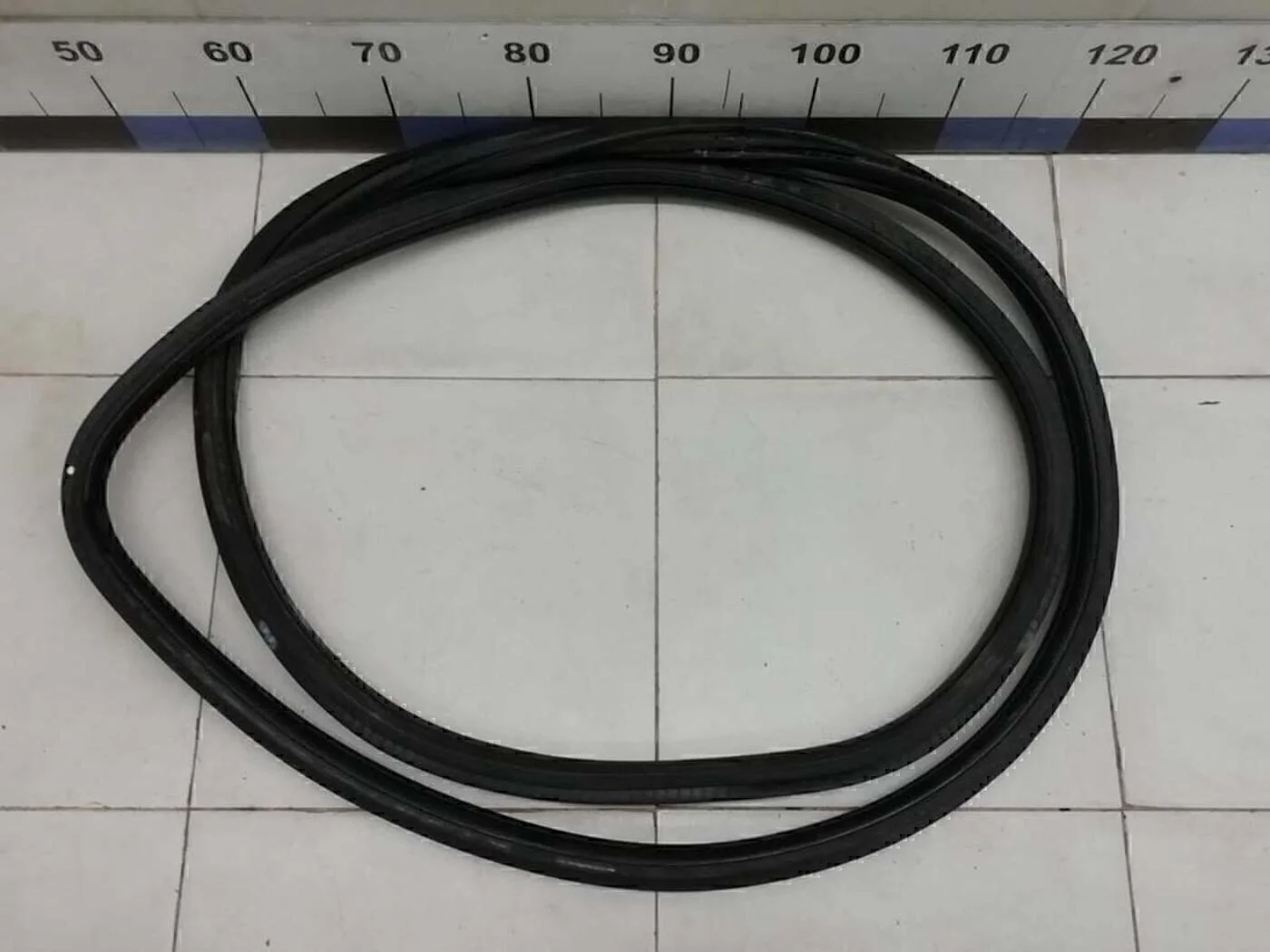 Уплотнитель проема двери  Passat [B5] 1996-2000