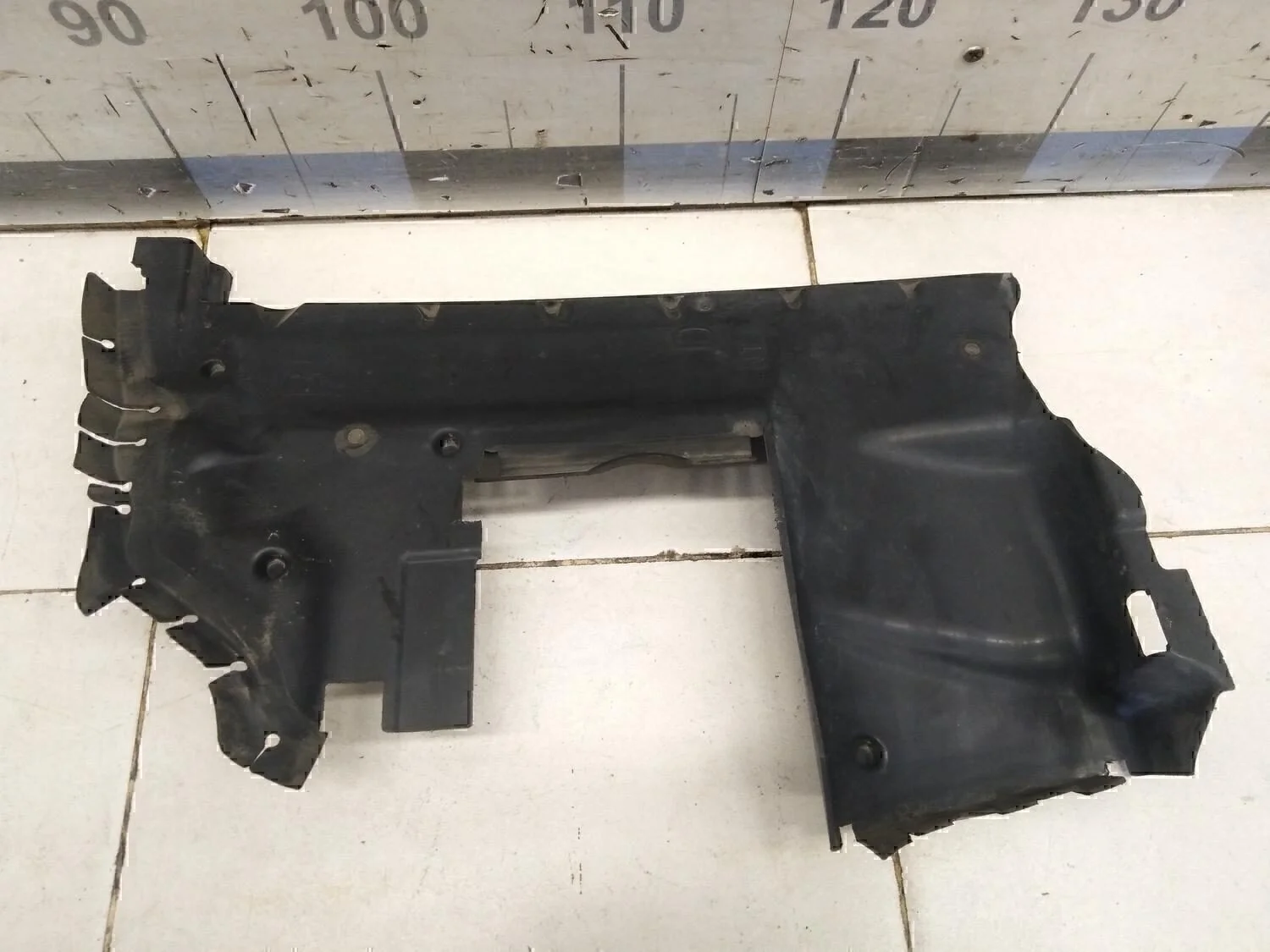 Воздуховод радиатора правый  C4 2005-2011