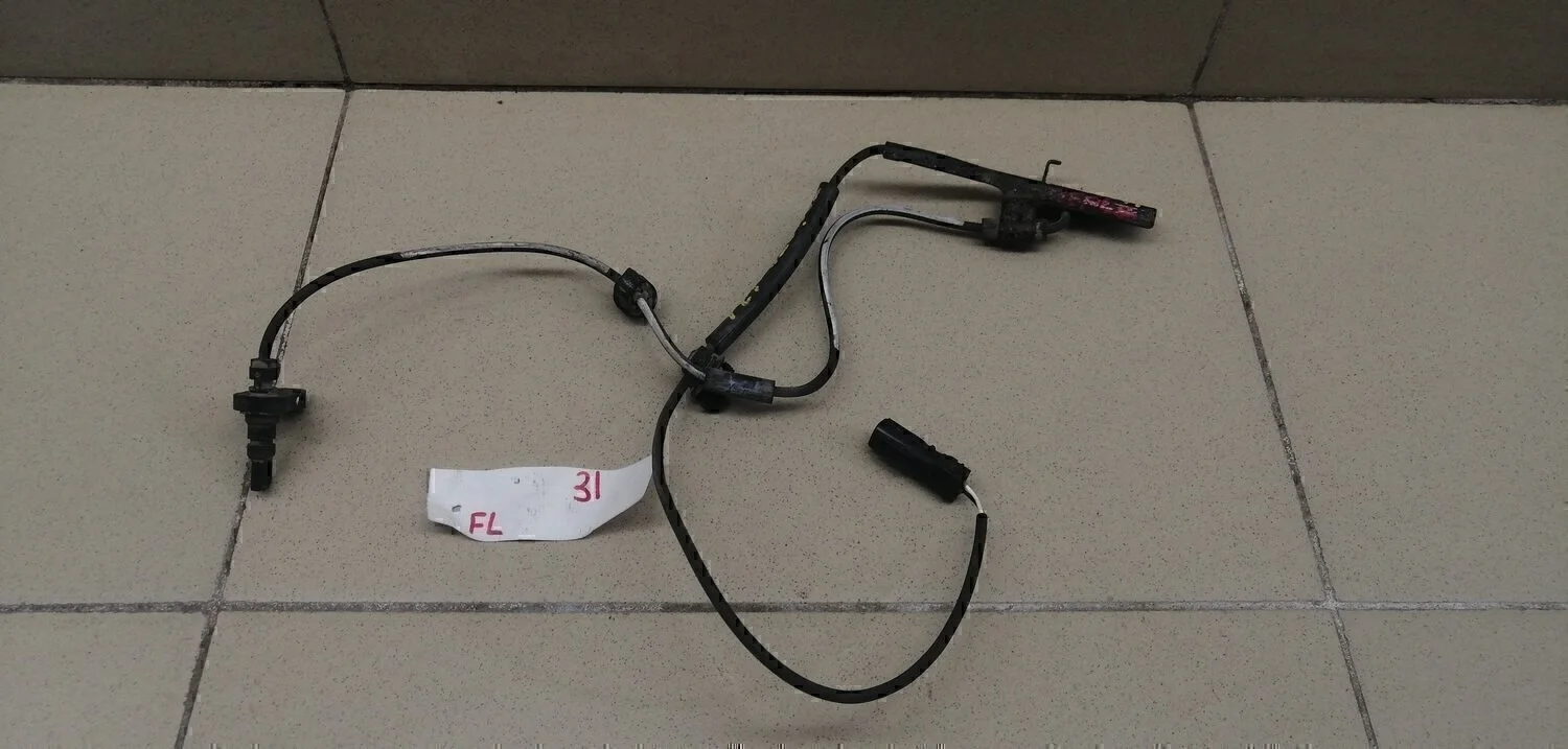 Датчик ABS передний левый Corolla E15 2006-2013