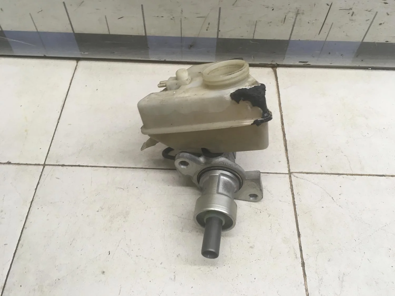 Цилиндр тормозной главный W203 2000-2006