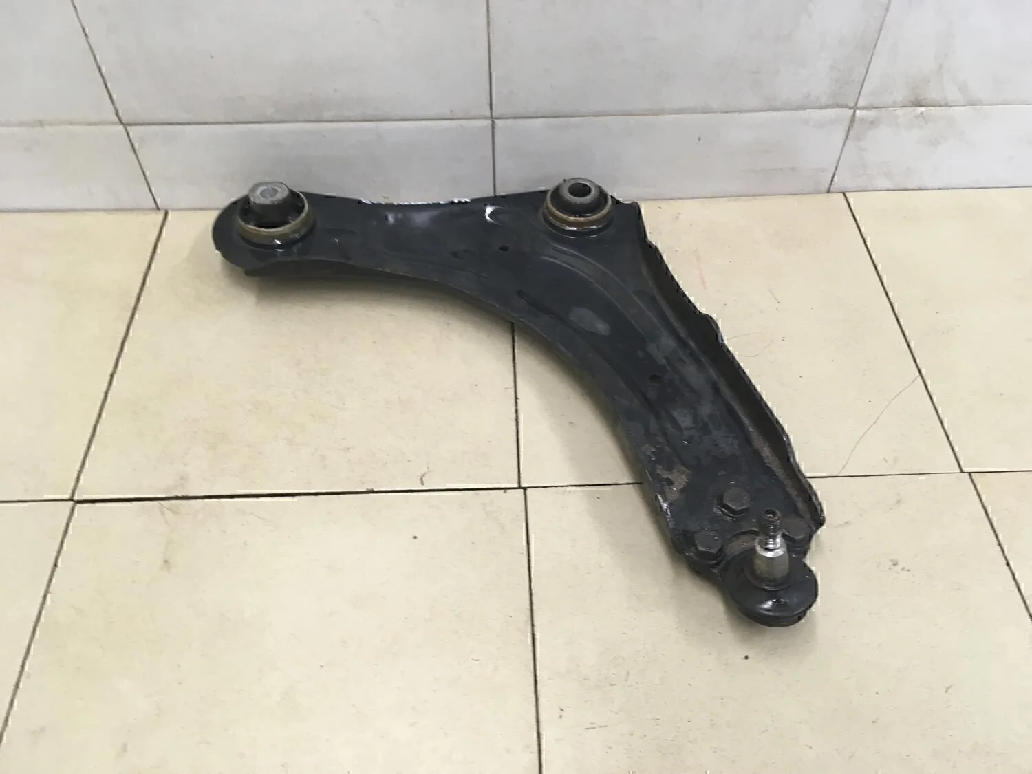 Рычаг передний правый Fluence 2010>