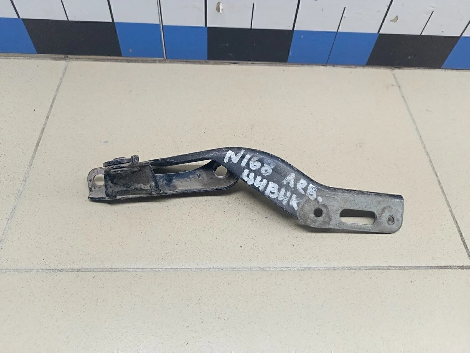 Петля капота левая Civic 4D 2006-2012