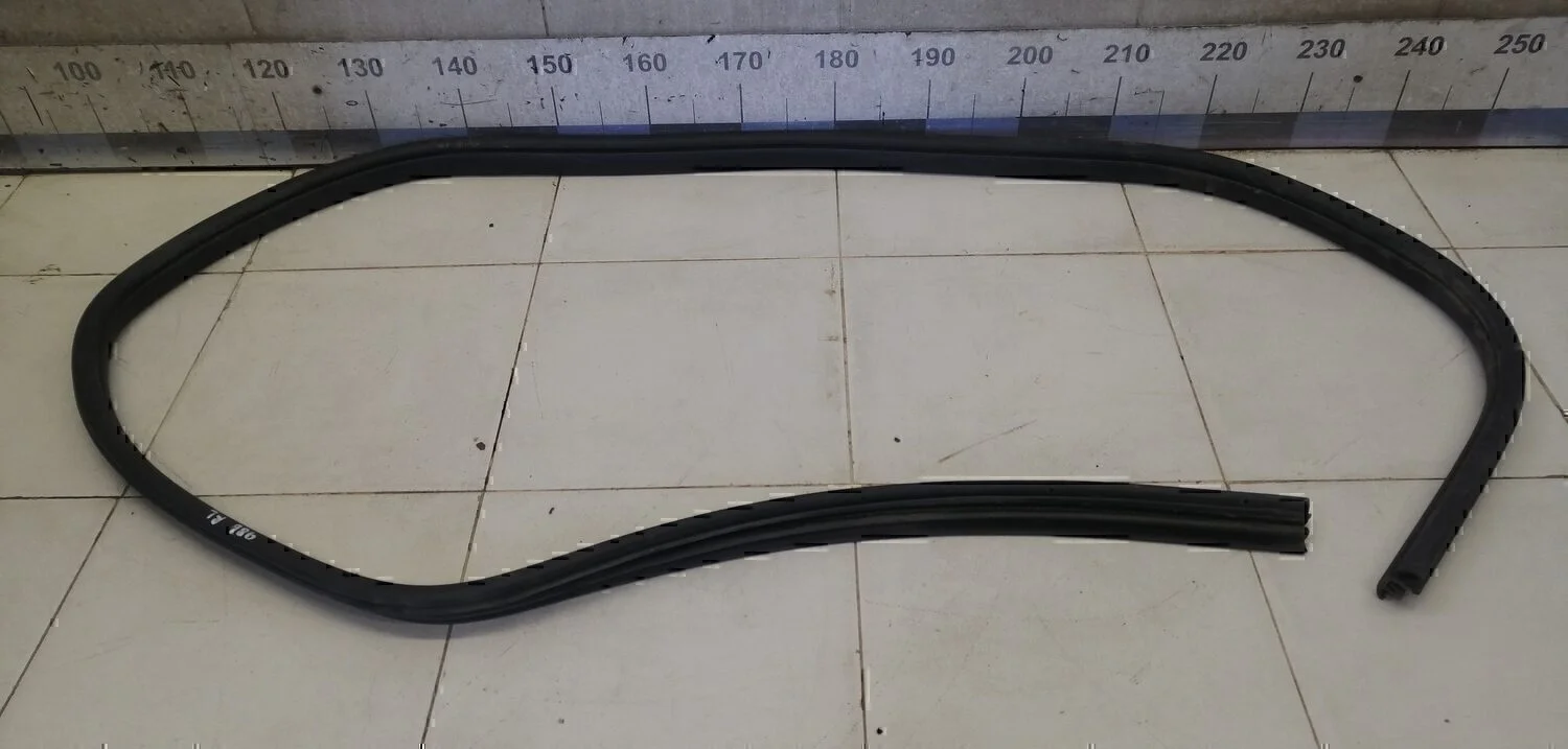 Уплотнитель (внутри) Focus II 2005-2008