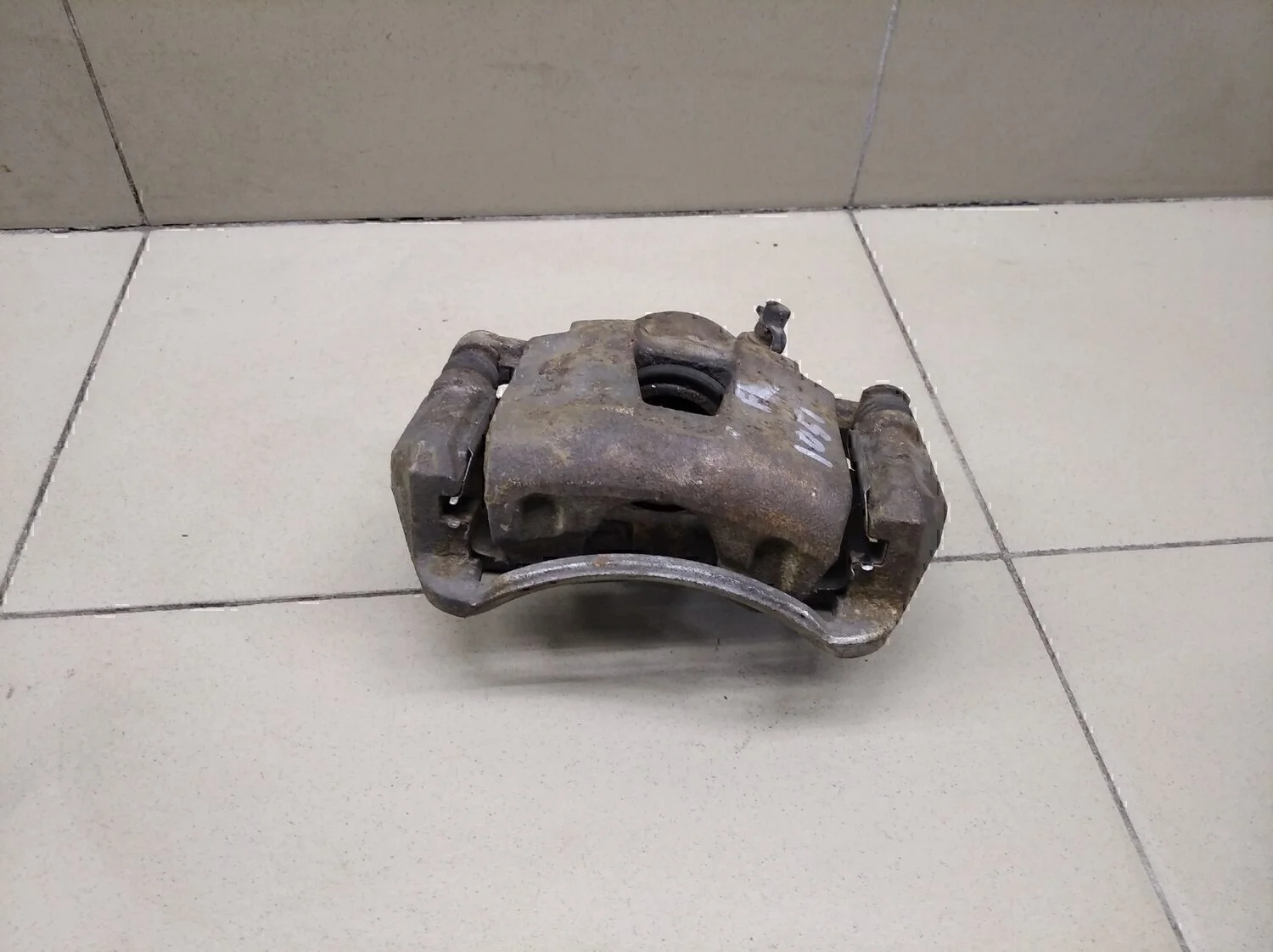 Суппорт передний левый Aveo (T200) 2003-2008