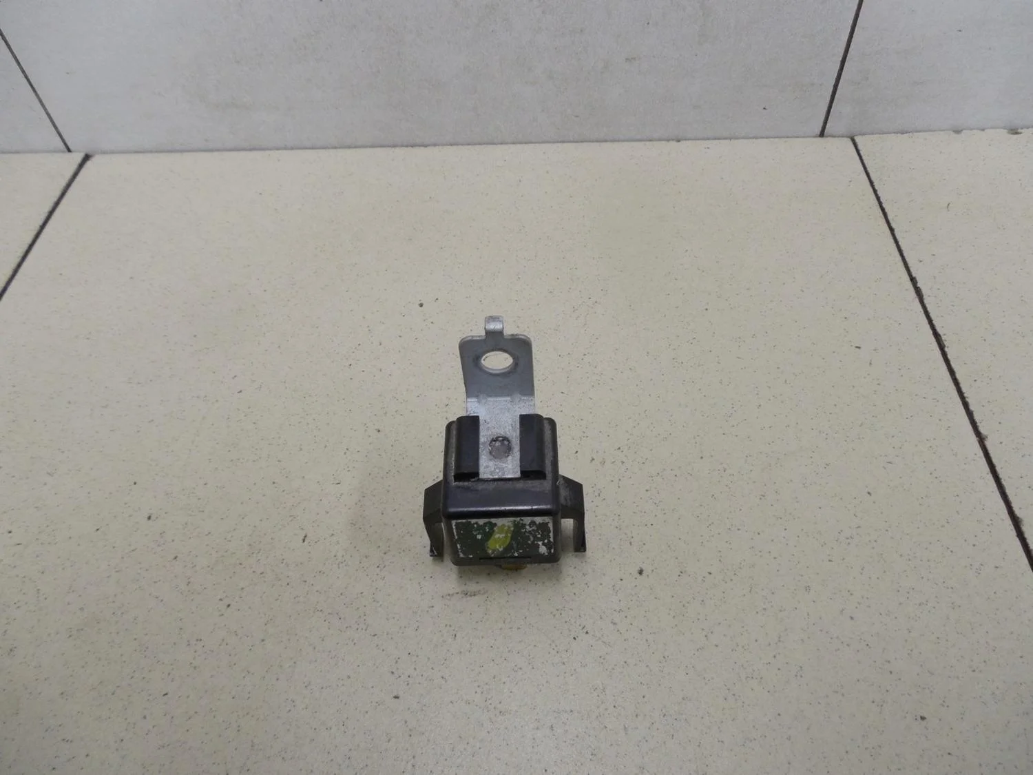 Реле поворотов Solaris 2010-2017