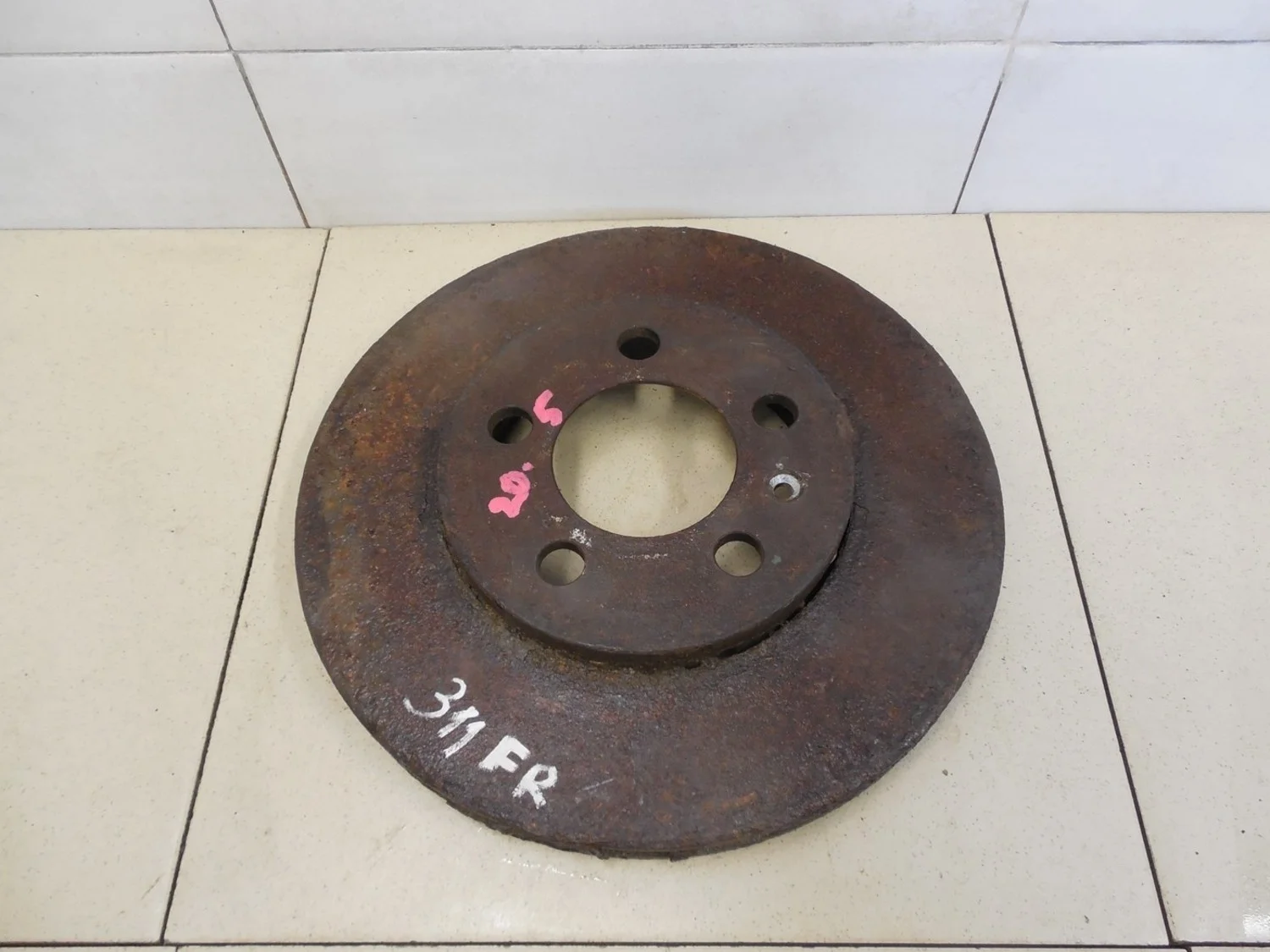 Диск тормозной передний вентилируемый A3 (8L1) 1996-2003