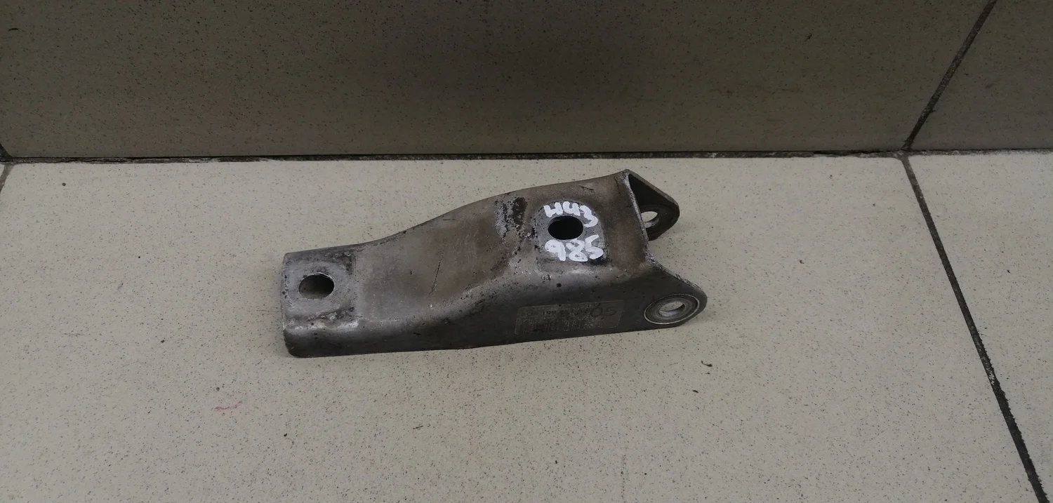 Кронштейн опоры двигателя Fabia 2007-2015