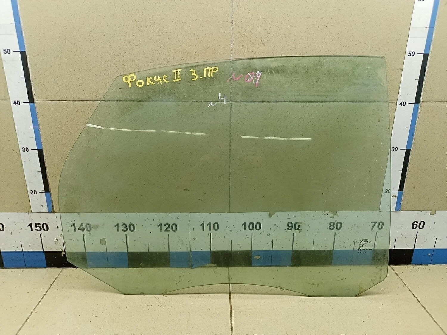 Стекло двери задней правой Focus II 2005-2008