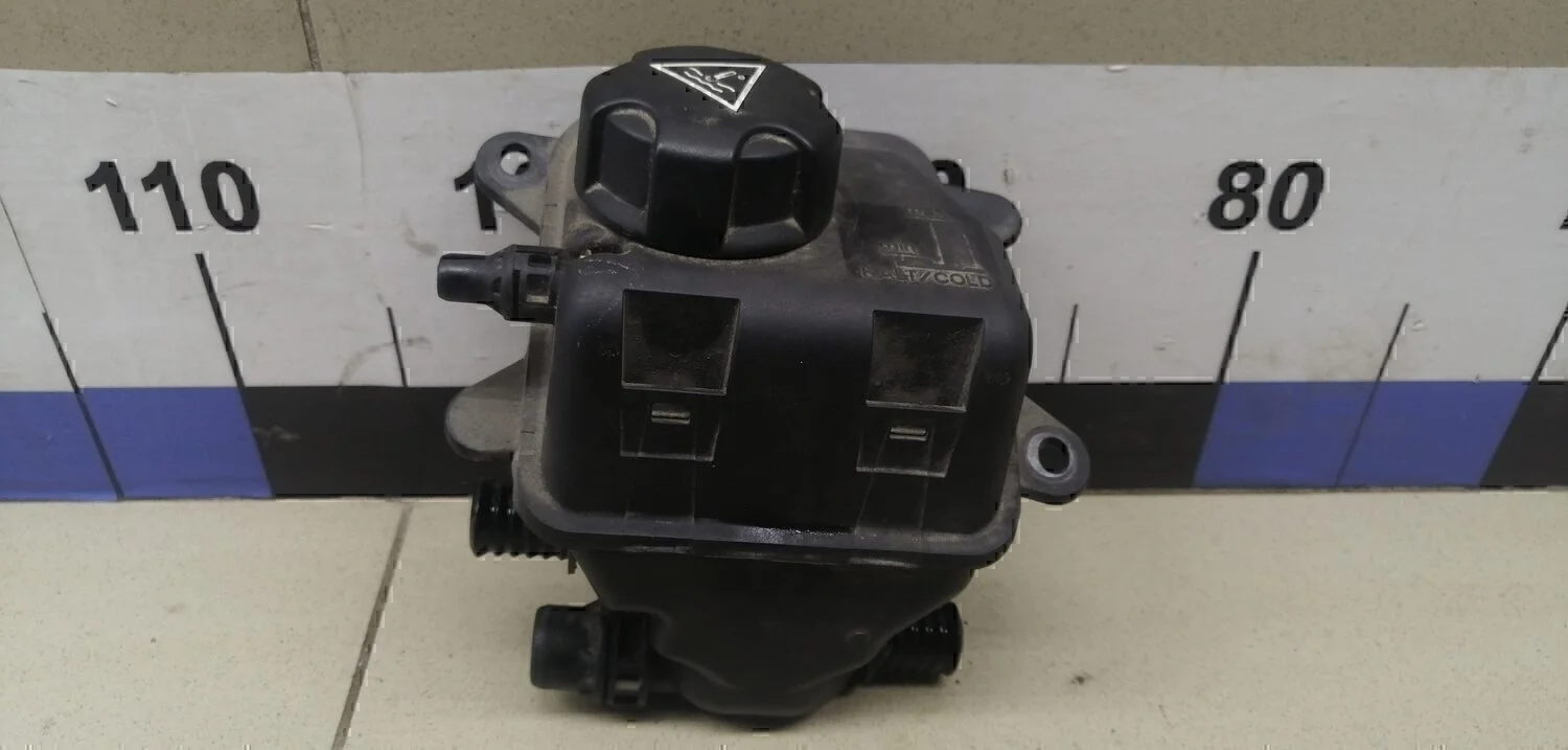 Бачок расширительный 5-серия F10/F11 2009>