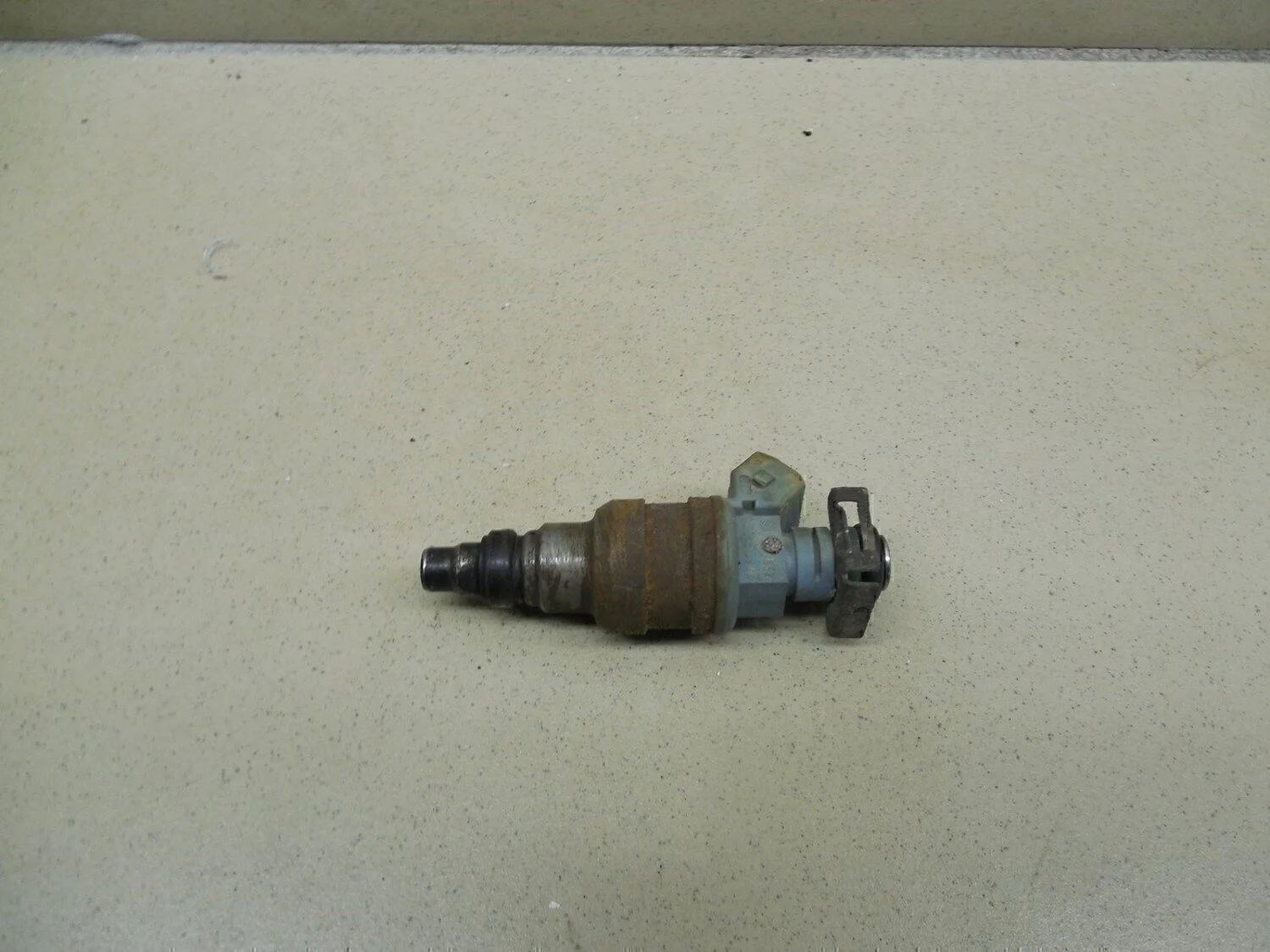 Форсунка инжекторная электрическая 80/90 [B3] 1986-1991