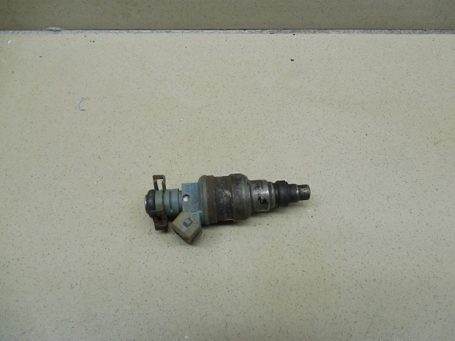 Форсунка инжекторная электрическая 80/90 [B3] 1986-1991