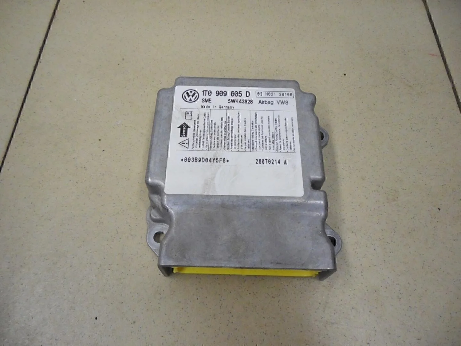 Блок управления AIR BAG Touran 2003-2010