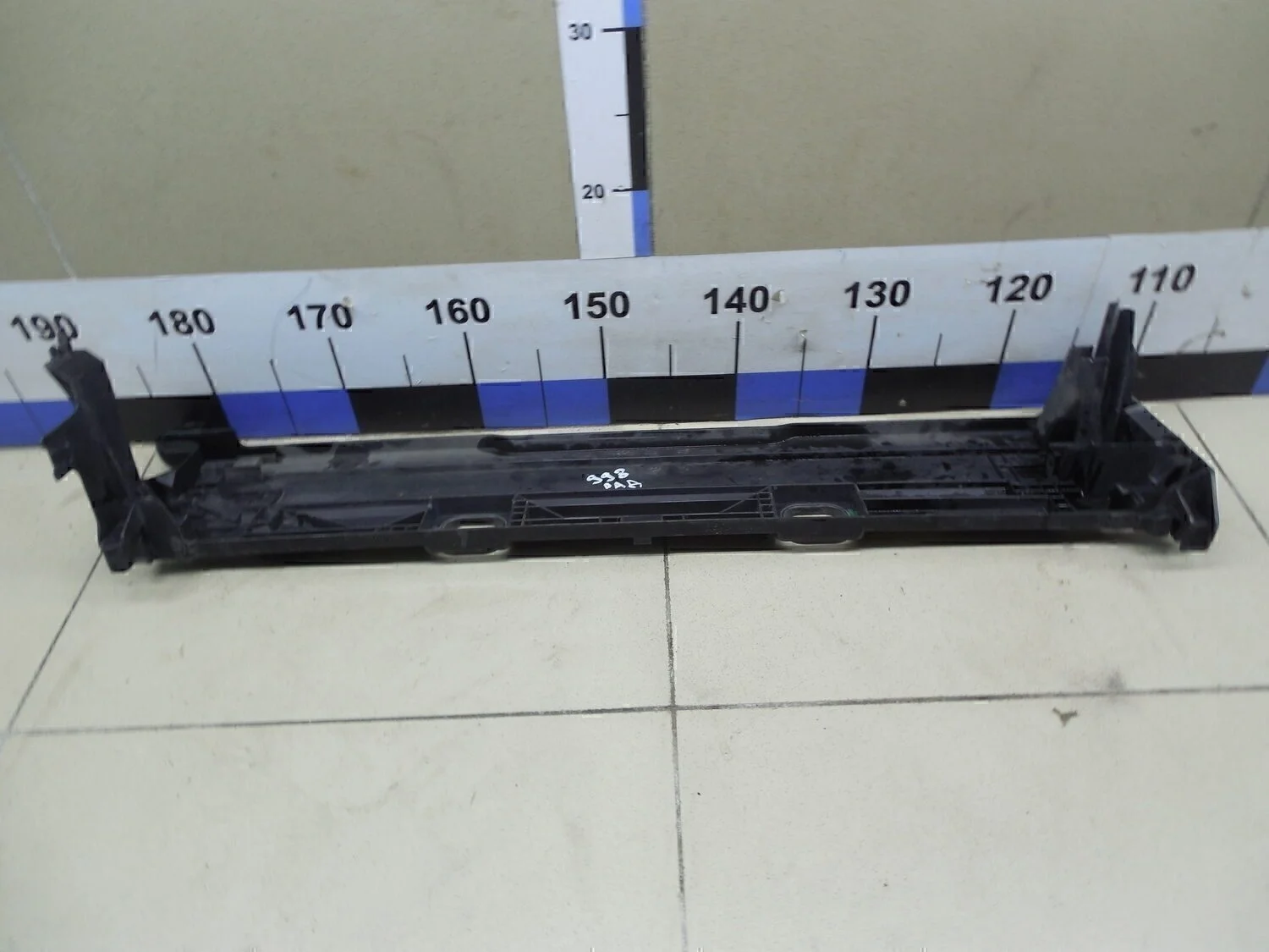 Кронштейн радиатора 5-серия F10/F11 2009>