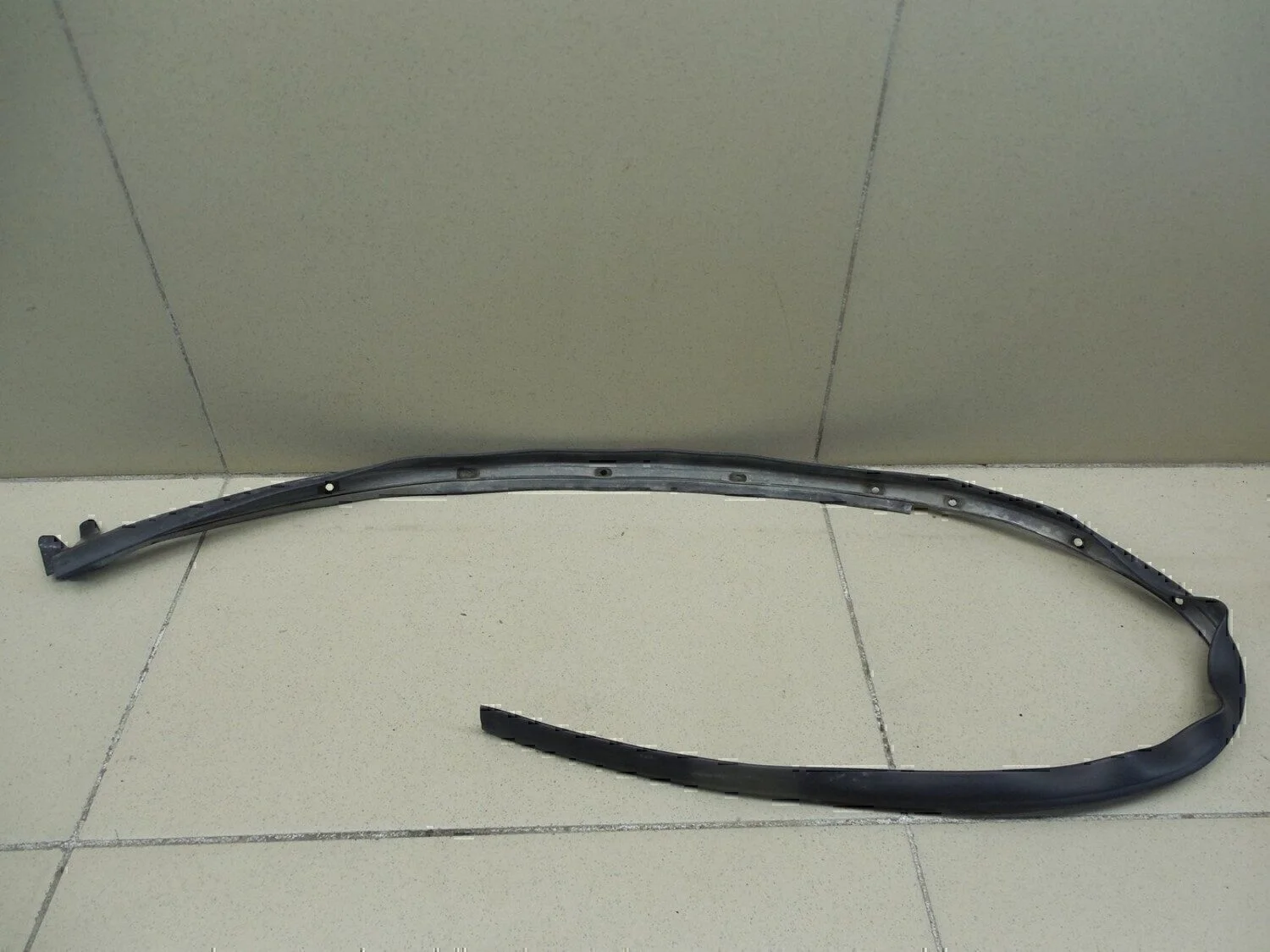 Уплотнитель двери Duster 2012>