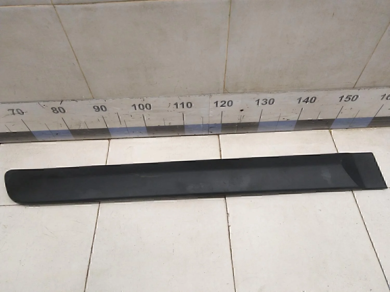 Молдинг задней правой двери Lada Largus 2011>